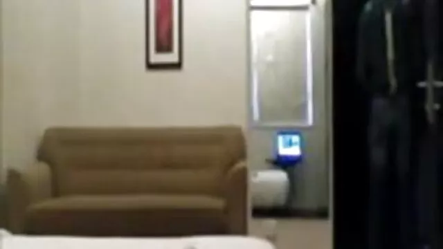 মাই বাংলাxxx ভিডিও এর, বাঁড়ার রস খাবার