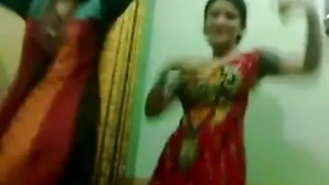সুন্দরী বালিকা পোঁদ তিনে মিলে বাংলা www xxx