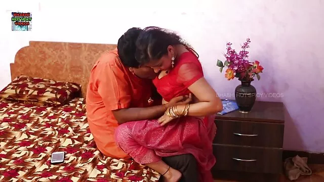 বহু পুরুষের এক নারির বাংলাxxx ভিডিও