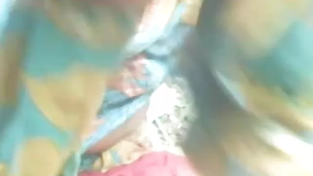 ও বাংলাxxx ভিডিও আমার বাবার রান্নাঘরে ও বাবার পয়সা দিতে লাগলো