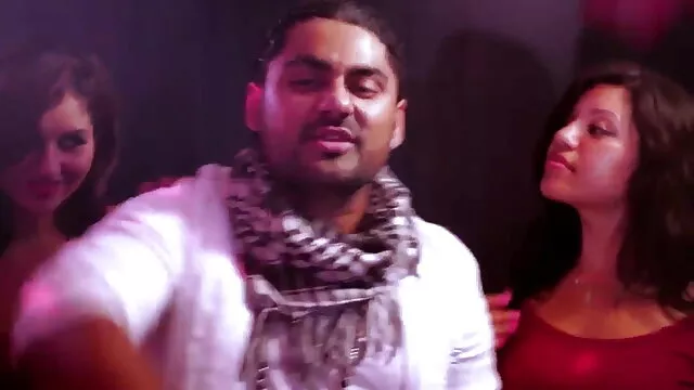 মেয়ে বাংলা xxx www সমকামী, স্বর্ণকেশী, দুর্দশা