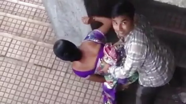 গভীর গলা বাংলা xxx video download বর্ণন!ডিম!