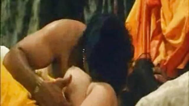 বড় hd বাংলাxxx সুন্দরী মহিলা,