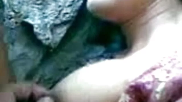 একটি উত্তেজনাপূর্ণ স্মার্ট মেয়ে কাল রোগের হাতে বাংলাxxx x পড়ে গিয়েছিলেন